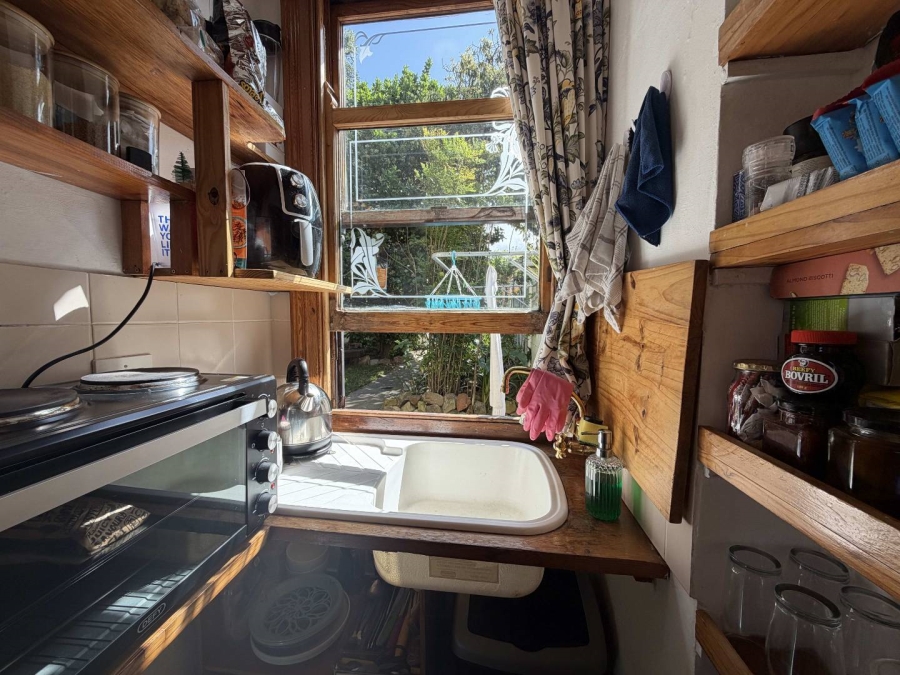 To Let 1 Bedroom Property for Rent in Rondebosch Village Western Cape